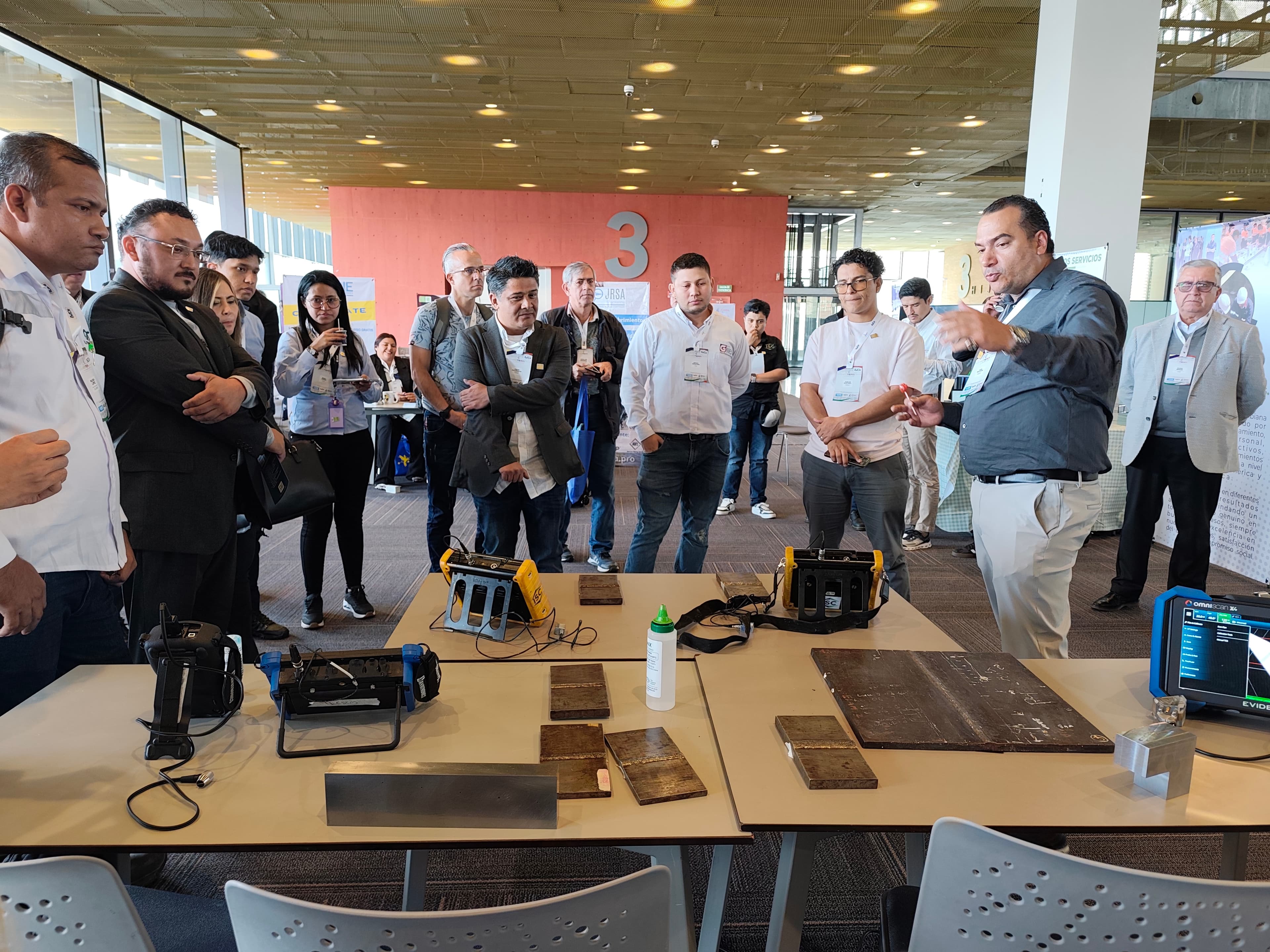 Demostración de equipos NDT en Bogotá 2025